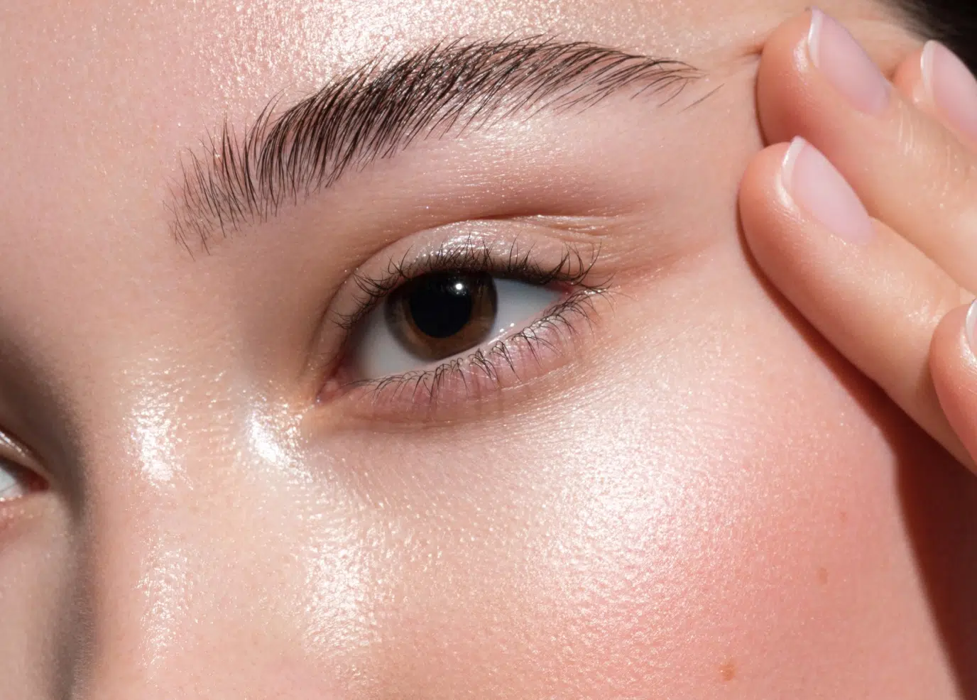 Lifting des paupières / Browlift à Montpellier | Tarif injection acide hyaluronique | Médecine esthétique | Clinique beauté